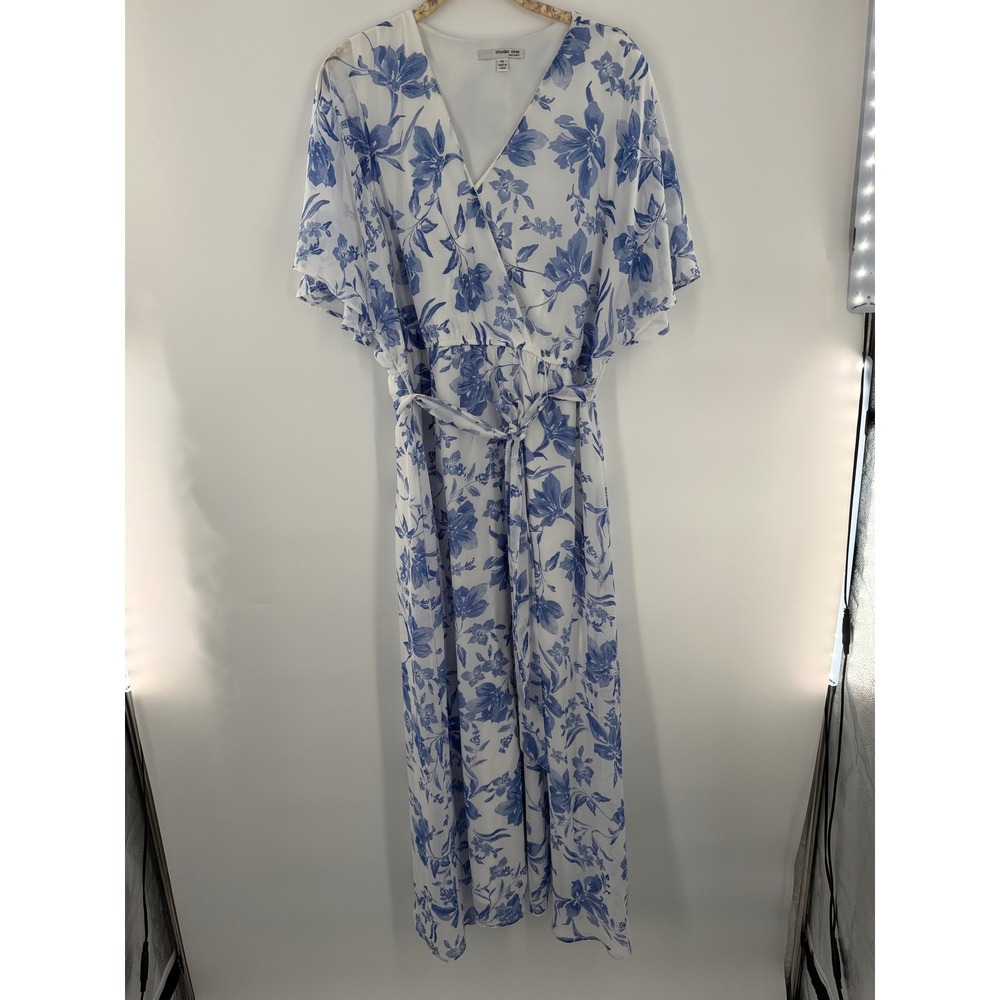 Studio One New York Blue Floral Chiffon Maxi Dress Size 14 Short Flutter Sleeve
